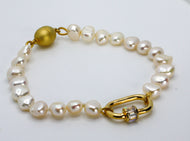 White Freshwater Baroque Pearl Bracelet